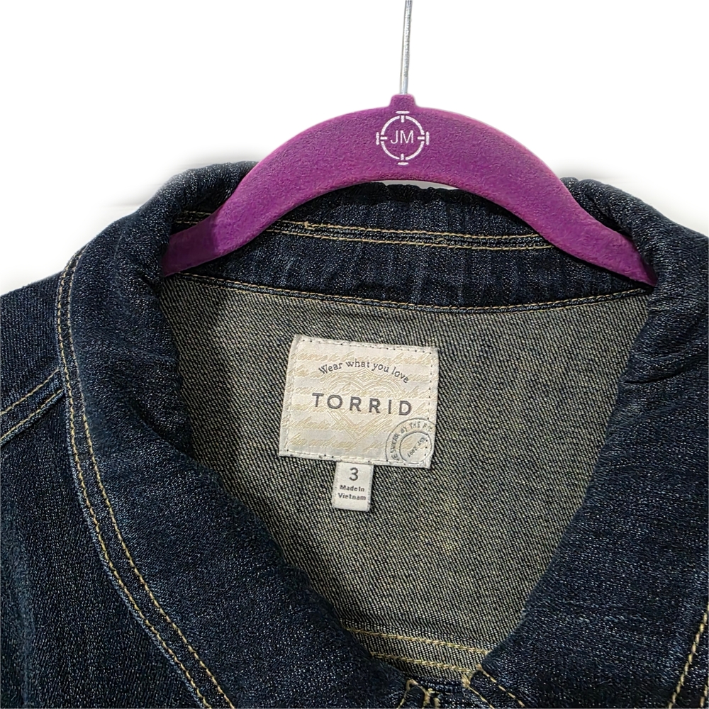 Torrid Denim Trucker Jacket - Dark Wash - Picture 4 of 9